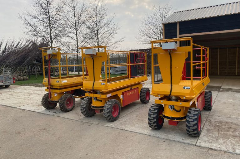 20 jaar werkplezier met de Damcon elektrische snoeiplateaus