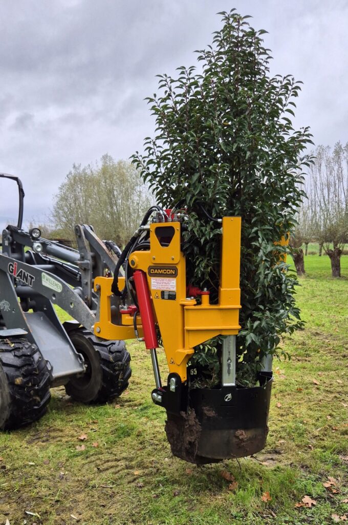 KLR-650 ST aan Giant G2200 HD