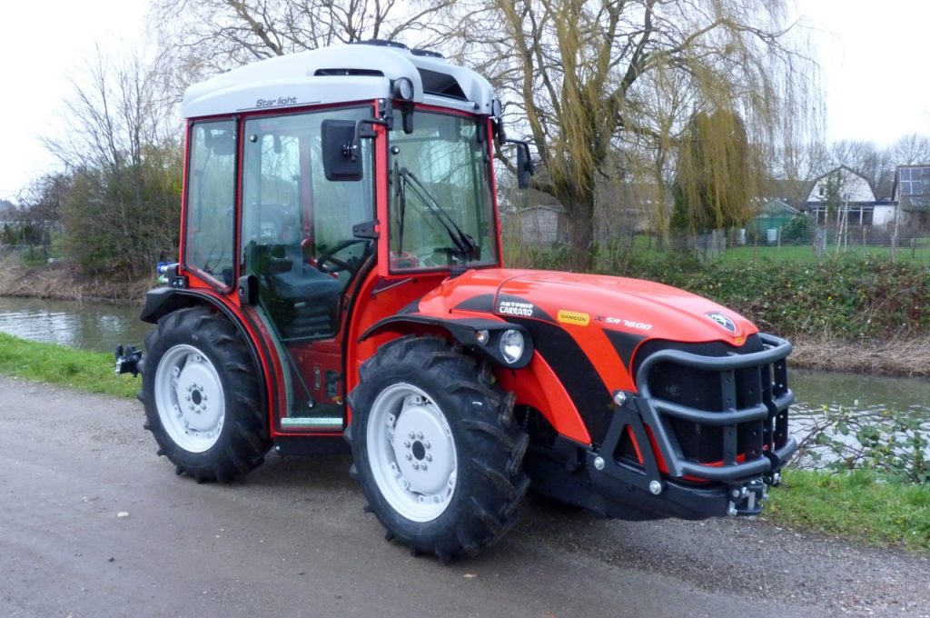 Antonio Carraro SR 7600 met cabine