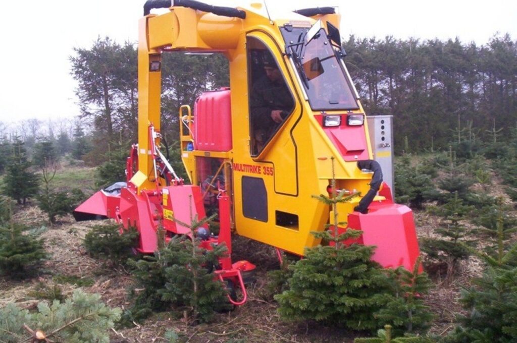 Portaaltractor voor kerstbomen