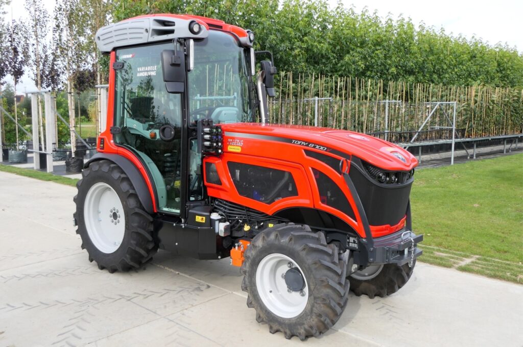 Carraro Tony 8700 V